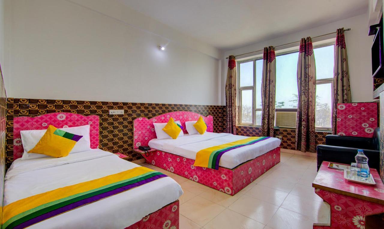 Itsy Hotels Satya Shree Katra  Eksteriør billede